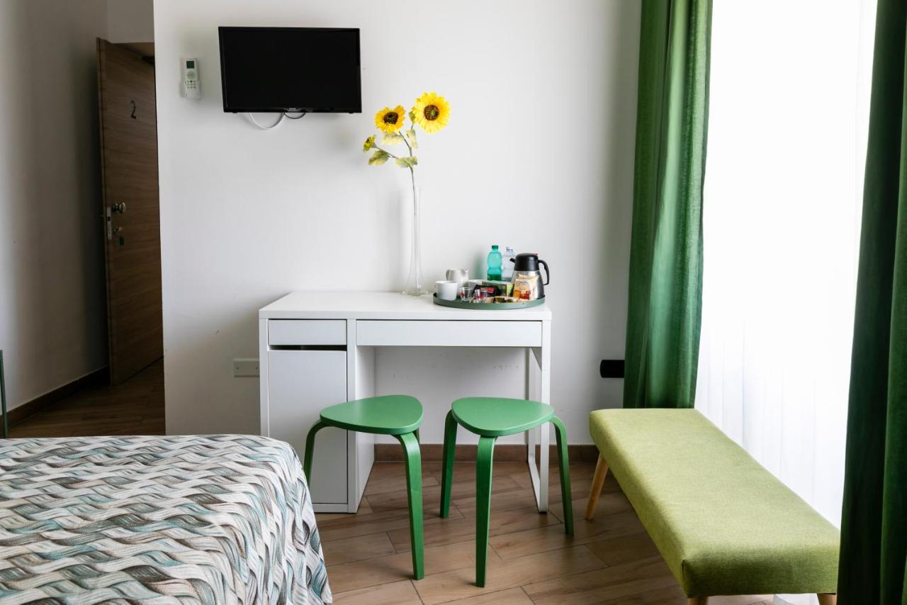 Spira Mirabilis Napoli Hotel Bagian luar foto