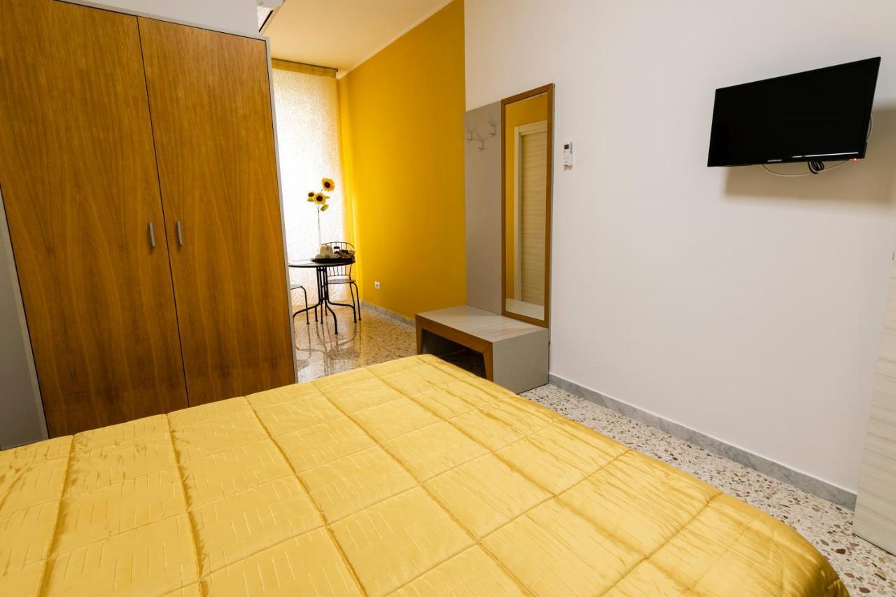 Spira Mirabilis Napoli Hotel Bagian luar foto