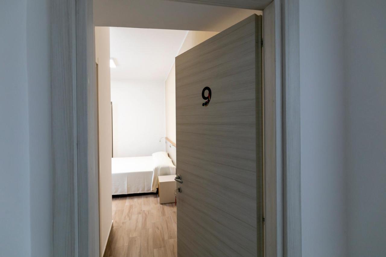 Spira Mirabilis Napoli Hotel Bagian luar foto