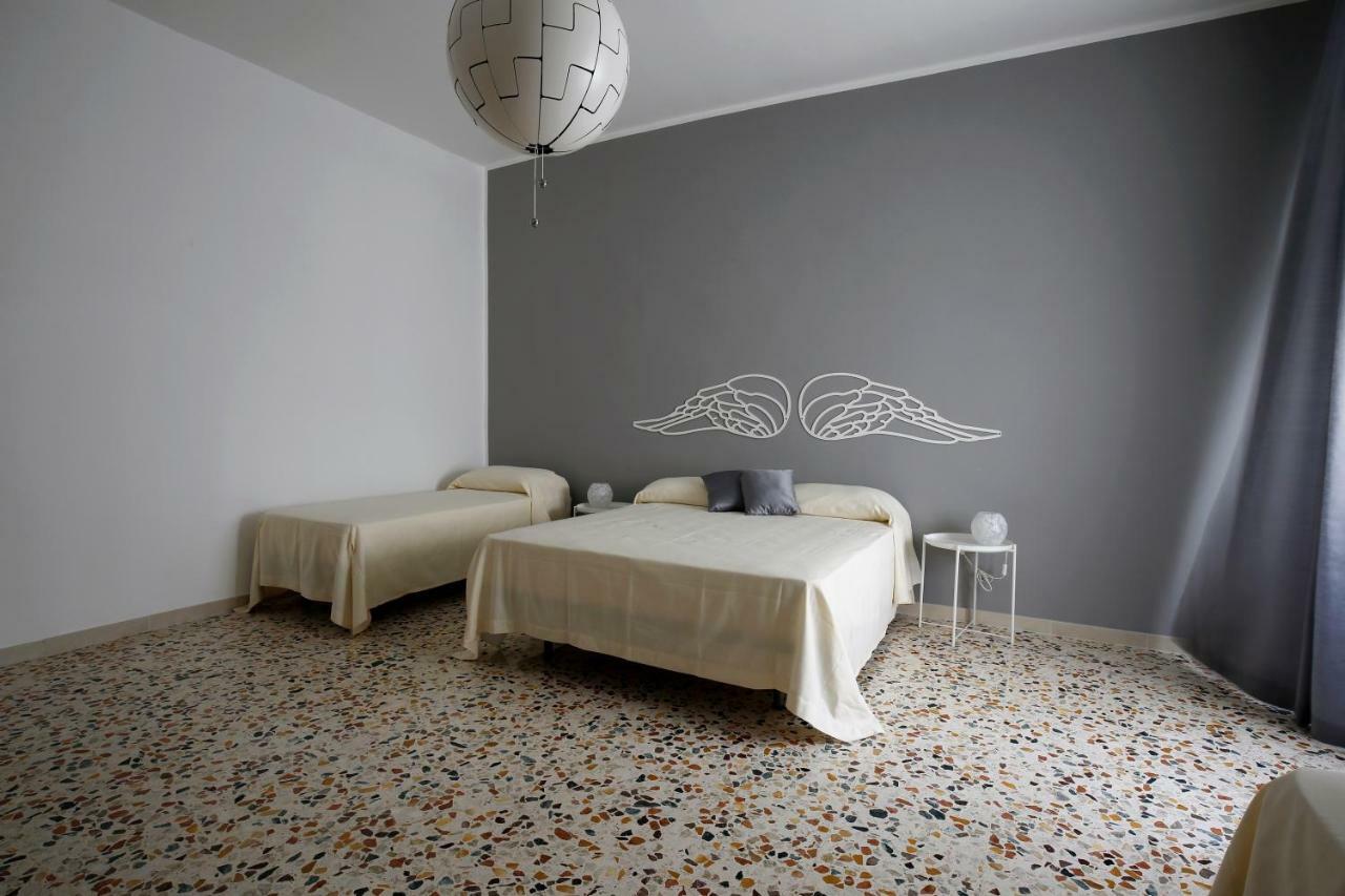Spira Mirabilis Napoli Hotel Bagian luar foto