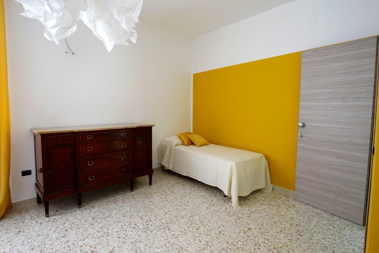 Spira Mirabilis Napoli Hotel Bagian luar foto