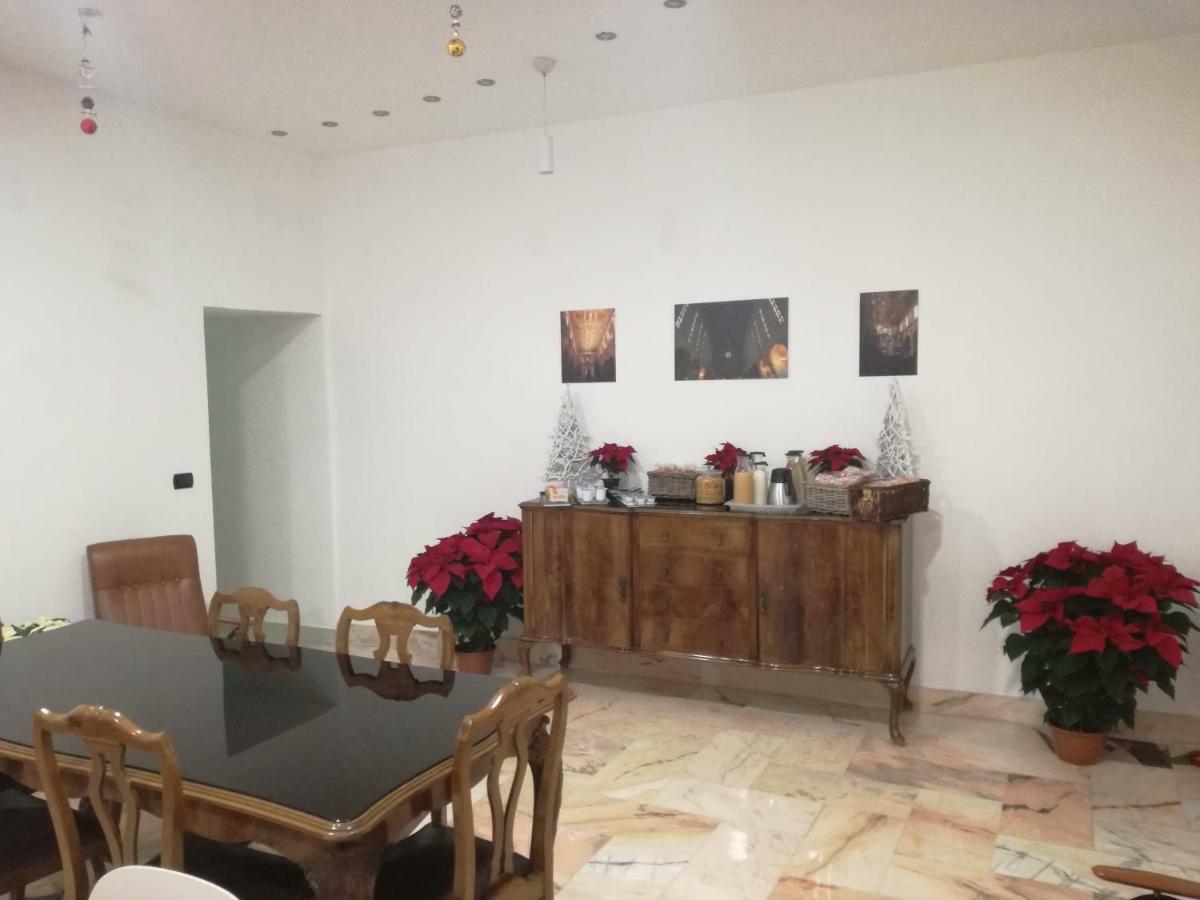 Spira Mirabilis Napoli Hotel Bagian luar foto