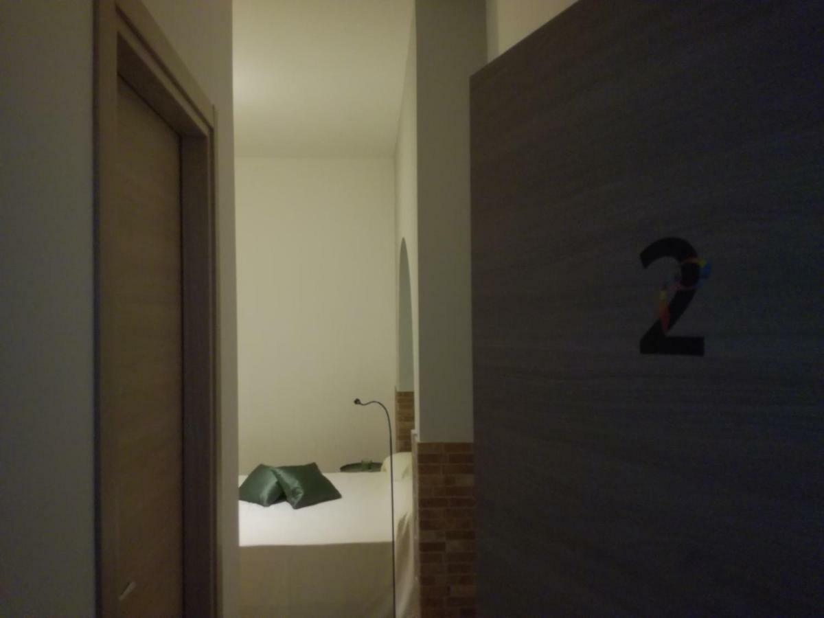 Spira Mirabilis Napoli Hotel Bagian luar foto