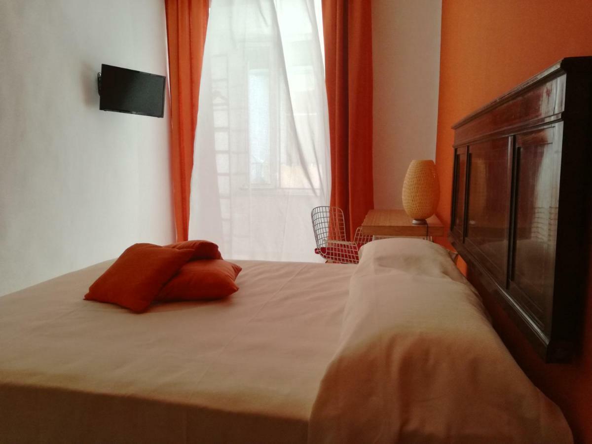 Spira Mirabilis Napoli Hotel Bagian luar foto